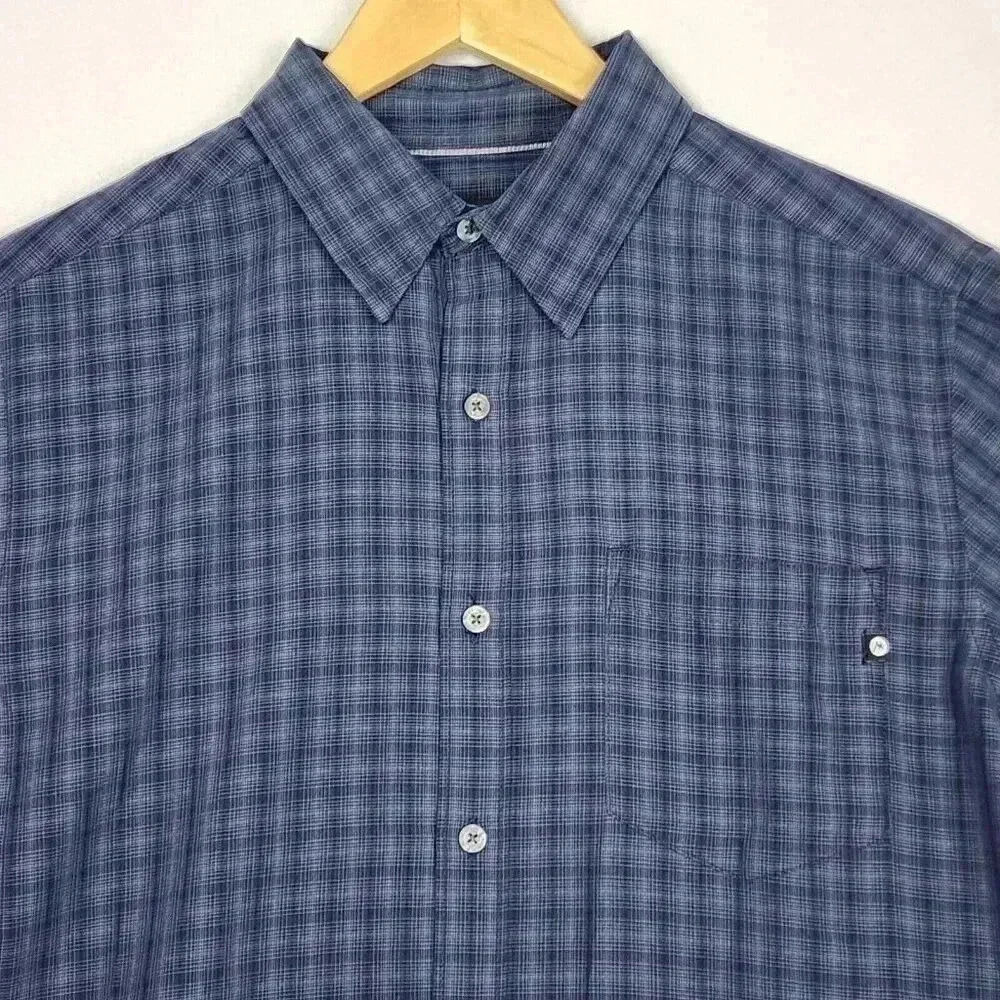 Marmot Men's Button Up Shirt Med. Short Sleeve Blue Plaid Side Split Relaxed - Picture 2 of 16